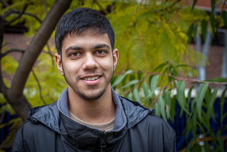 1/100 sec at f / 4.0