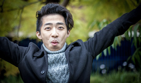 1/8000 sec at f / 1.4